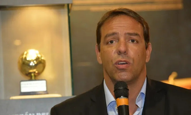 Ruglio tomó una decisión histórica