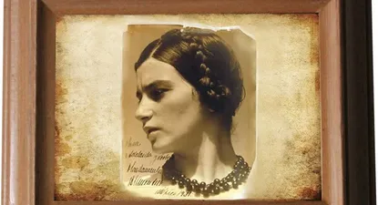 La dedicatoria de esta foto de Blanca Luz está fechada en 1931, pero probablemente fue tomada en México en diciembre de 1929.