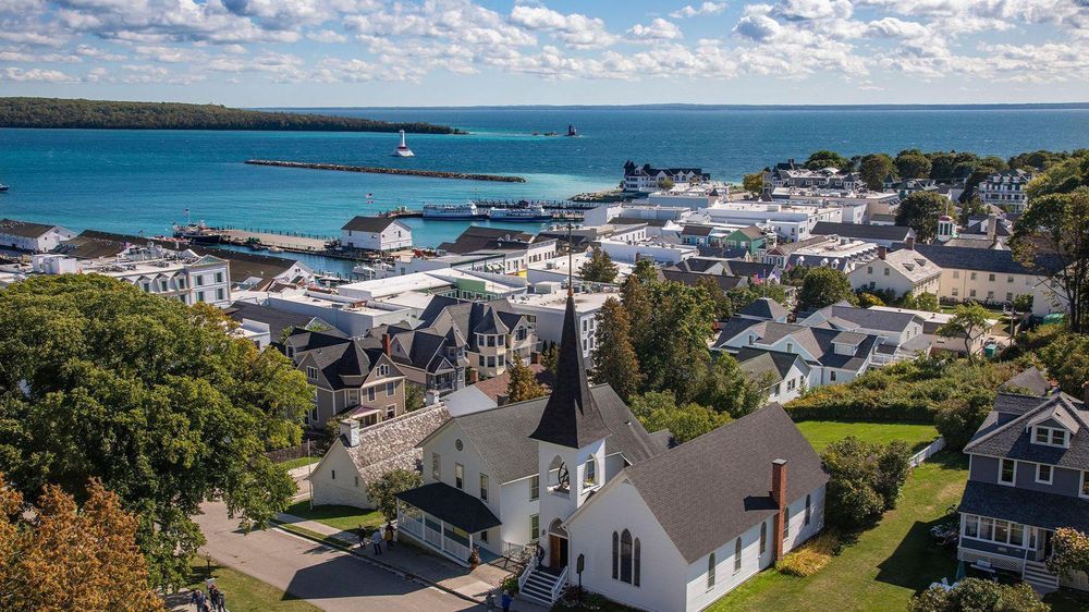 Mackinac es una isla idílica en la que los coches están prohibidos prácticamente desde que se inventaron.