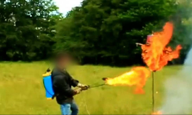 El youtuber detenido por hacer videos sobre fabricación de explosivos.