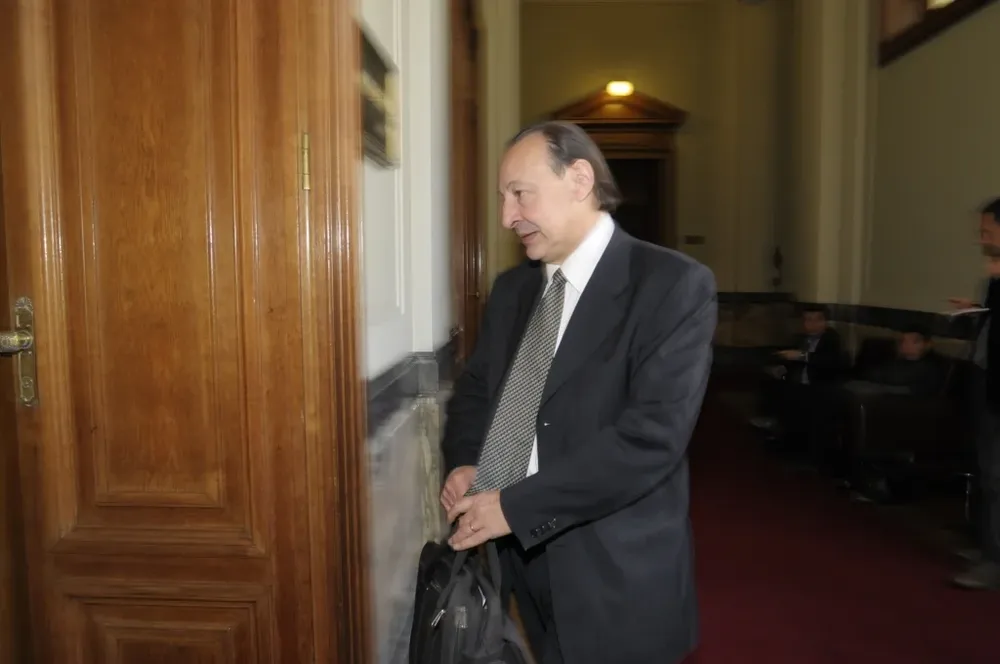 Óscar López Goldaracena representa a la familia de Ramón Peré