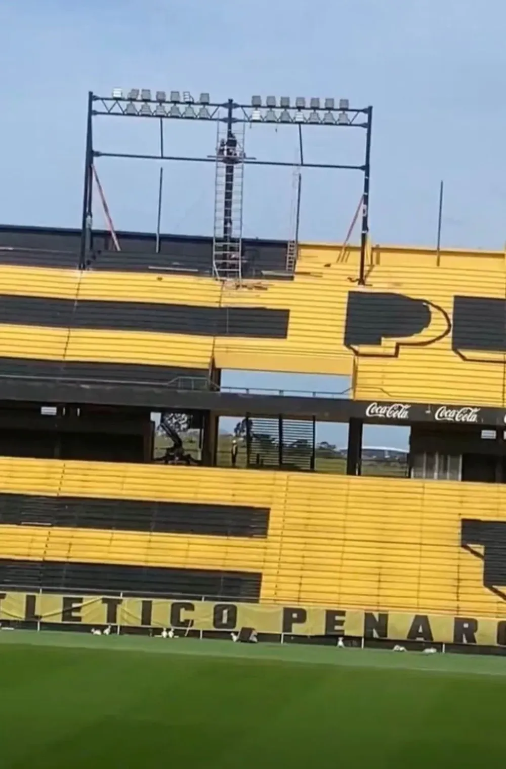 Así quedó la estética de la Damiani con la nueva estructura de iluminación