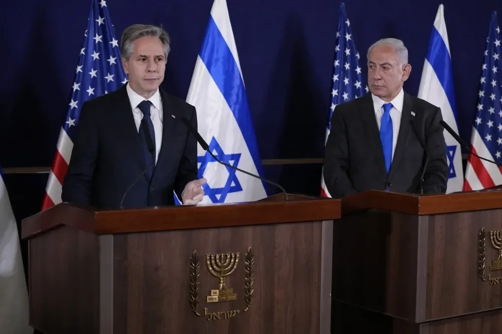 Benjamín Netanyahu dijo que le mostró a Antony Blinken fotos de niños asesinados por Hamás.