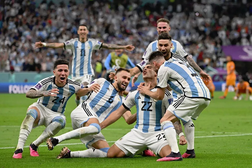 El festejo argentino por clasificar a semifinales del Mundial Qatar 2022