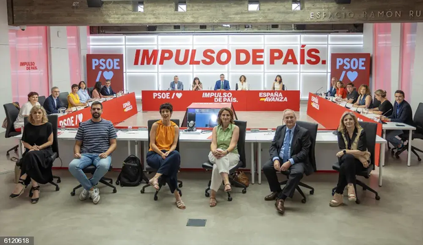 Reunión de la Comisión Ejecutiva Federal del PSOE para ratificar el acuerdo del PSC con ERC en Cataluña