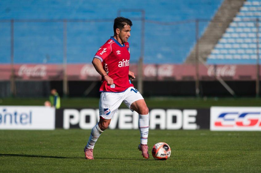 Nicolás Lodeiro en Nacional