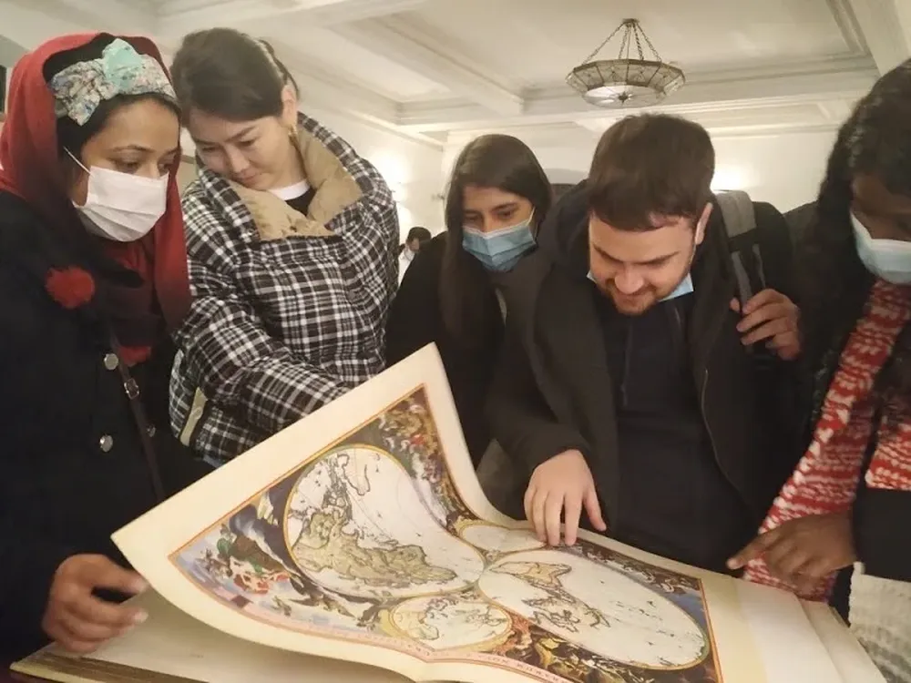 Los profesores Di Paulo y Pagola en China