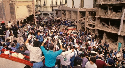 La Justicia argentina confirma el juicio en ausencia para los acusados por el atentado a la AMIA