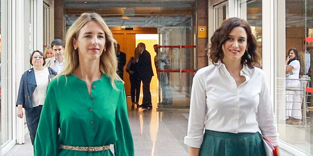 Cayetana Álvarez de Toledo junto a Isabel Díaz Ayuso.