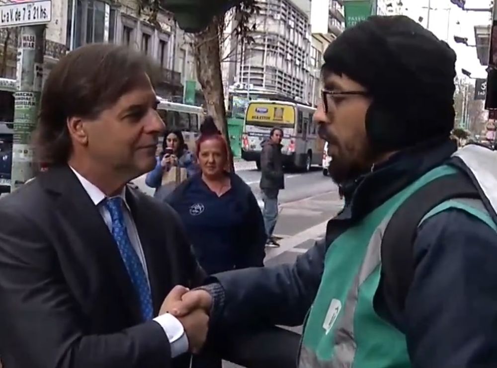 Lacalle Pou escuchó el reclamo de un cuidacoches