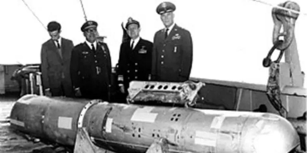 Cuatro meses tardaron en recuperar la bomba del fondo del mar.