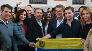 Isabel Díaz Ayuso y Alberto Núñez Feijóo junto a Edmundo González Urrutia en un acto por Venezuela en Madrid