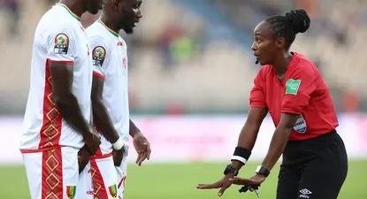 Salima Rhadia Mukansanga en la Copa África