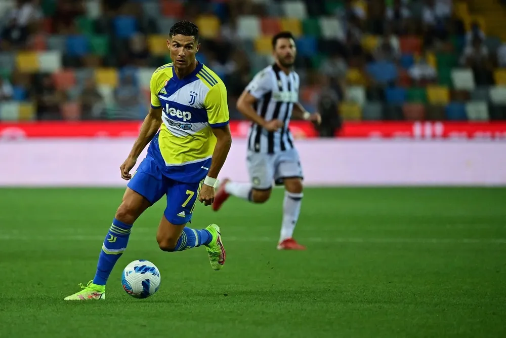 Cristiano Ronaldo entró a los 60