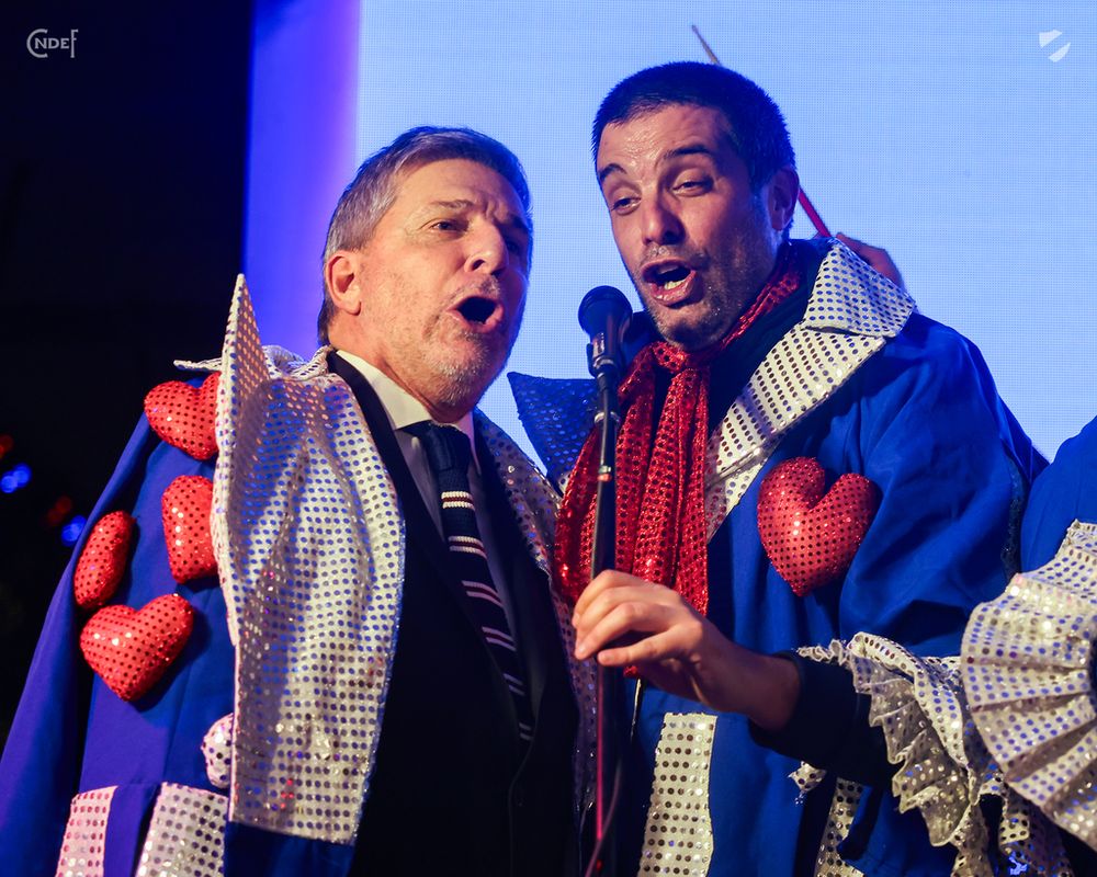 Alejandro Balbi con Los del Parque en la Gala Gigante de Nacional