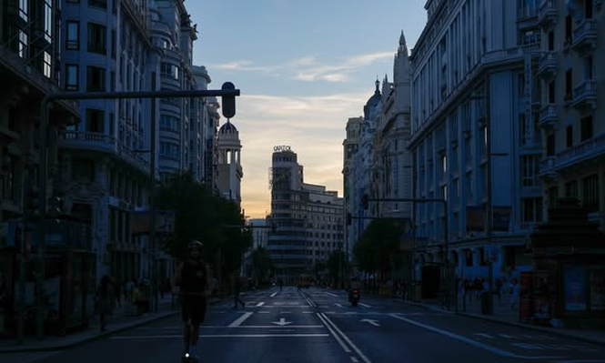La Gran Vía a oscuras