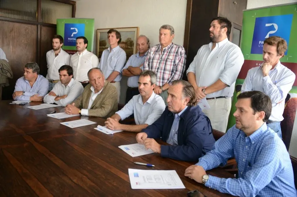 Una vez más sale a la cancha el equipo de Pantalla Uruguay con la Ganadera Hereford.