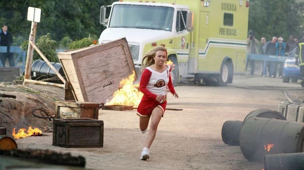 Entre 2006 y 2010, Panettiere protagonizó a una porrista con poderes especiales en la serie de TV Héroes.
