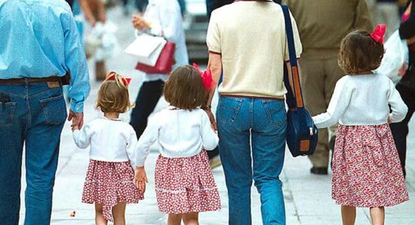 Apoyo económico en Madrid a las familias con nacimientos múltiples.