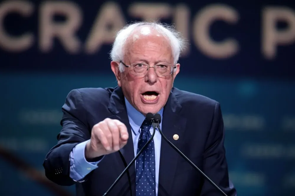 : Bernie Sanders dijo que “la industria de los combustibles fósiles debe pagar por el daño extraordinario que causó y causa”.