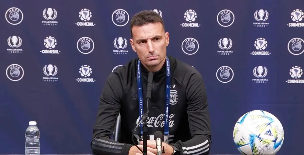 Lionel Scaloni, con problemas por los lesionados