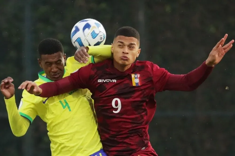 Kevin Kelsy en el Sudamericano sub 20