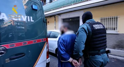 Detención de un hombre de 44 años en Madrid investigado por captar presuntamente a menores para Estado Islámico.