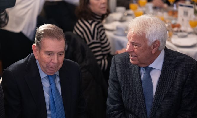 El opositor venezolano Edmundo González Urrutia y el expresidente español, Felipe González.