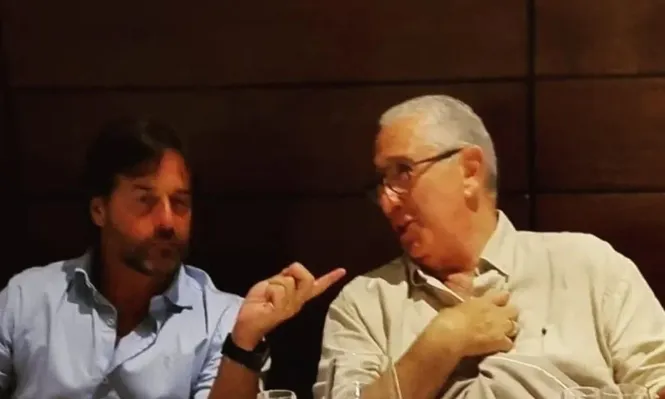 Sergio Puglia durante su festejo de cumpleaños junto con el presidente Lacalle Pou