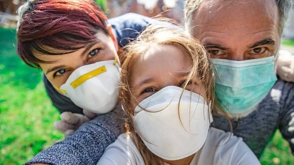 Ante la ausencia de una vacuna, las mascarillas son una estrategia efectiva para protegerse del covid-19