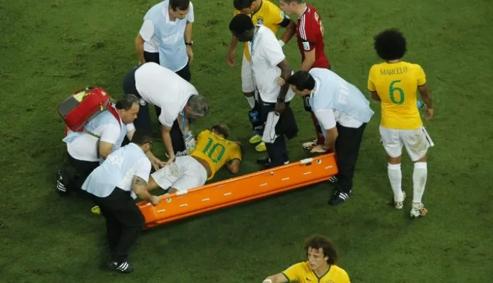 Neymar sale llorando