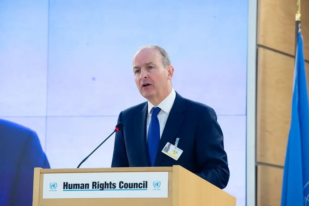 Micheál Martin dijo que la legislación votada por Gran Bretaña preocupa a familiares de las víctimas de la guerra civil de 30 años entre Londres y Belfast.