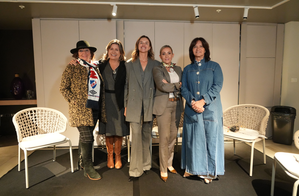 &nbsp;Teresa Aishemberg, Teresa Cometto, Ana Mola, María Pérez Ruiz y Carina Silva.