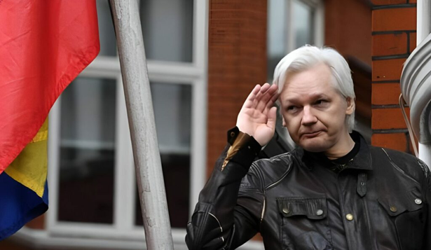 Julián Assange libre.