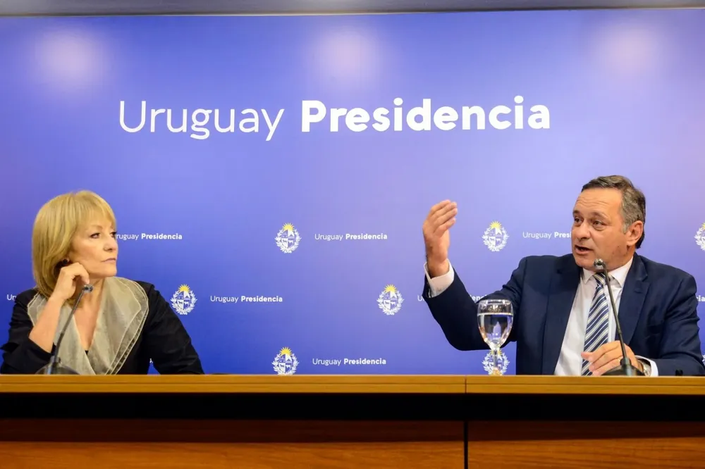 Cosse le respondió a Delgado