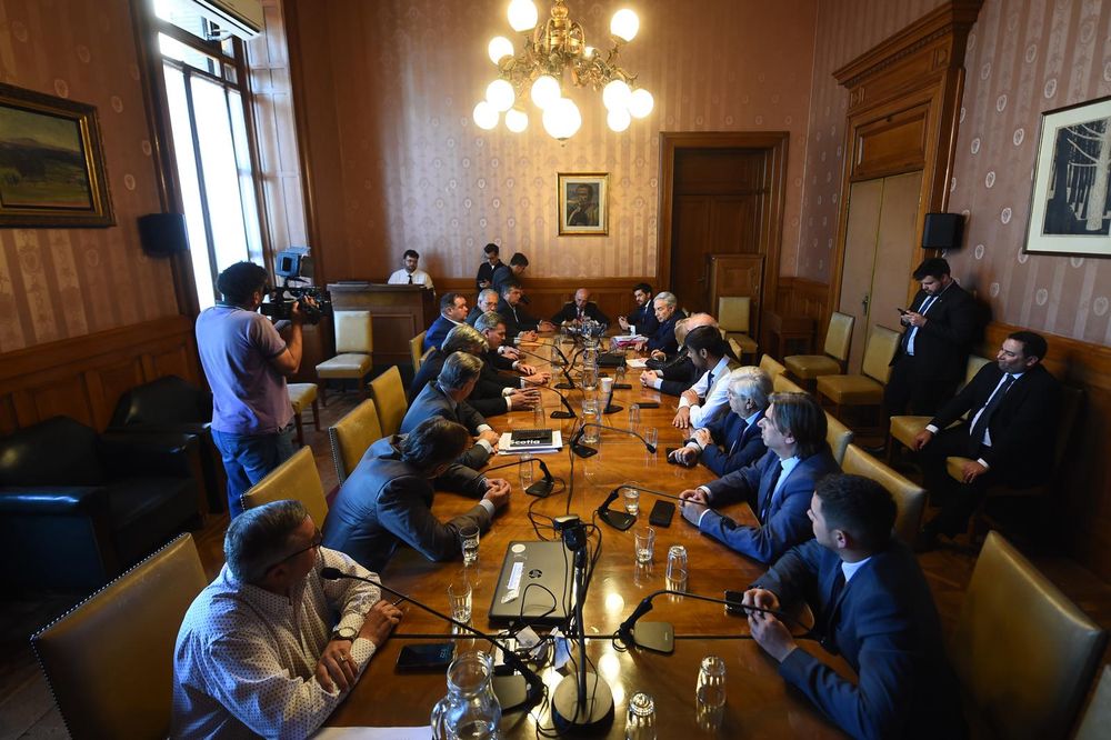 Oposición instaló una mesa de coordinación política