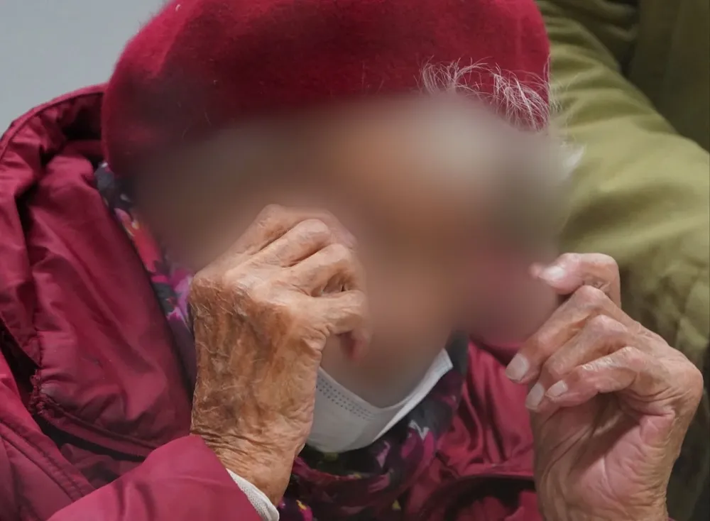 Furchner, que tenía entre 18 y 19 años en el momento de los hechos, trabajaba como mecanógrafa y secretaria del comandante del campo de concentración, Paul Werner Hoppe, y ocupaba una posición de importancia esencial en el sistema inhumano del sitio