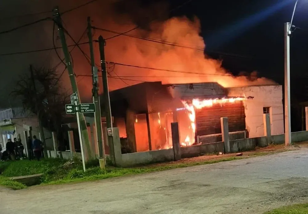 Así estaba la casa que se incendió en Santa Rosa