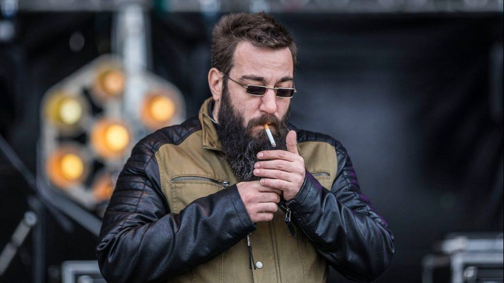 Salta: la Policía subió al escenario durante un show del cantante de Las Pastillas del Abuelo para finalizarlo