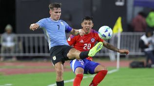 Joaquín Lavega de Uruguay ante Felipe Faundez de Chile