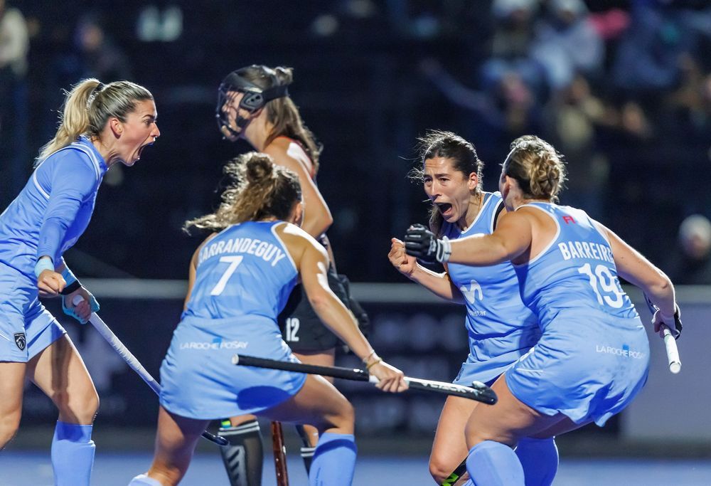 Teresa Viana y Manuela Vilar del Valle