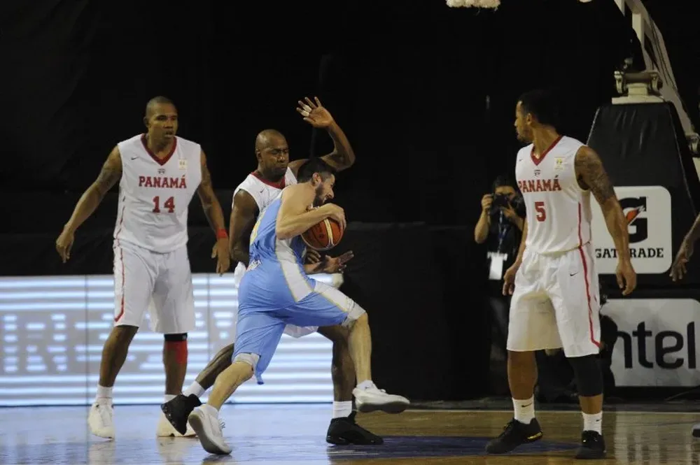 Gustavo Barrera y Michael Hicks