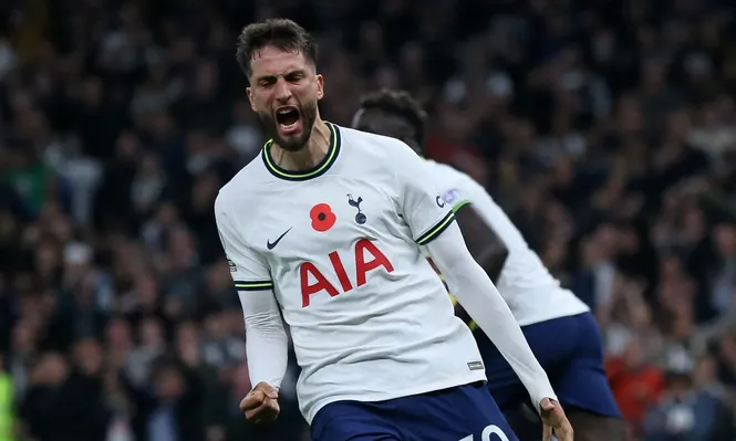 Rodrigo Bentancur es el alma de Tottenham