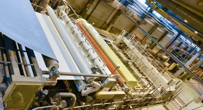 UPM destaca logros en diez años y avanza hacia la segunda planta