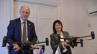 Donación de equipos de Inglaterra a la Argentina para la lucha contra el crimen organizado