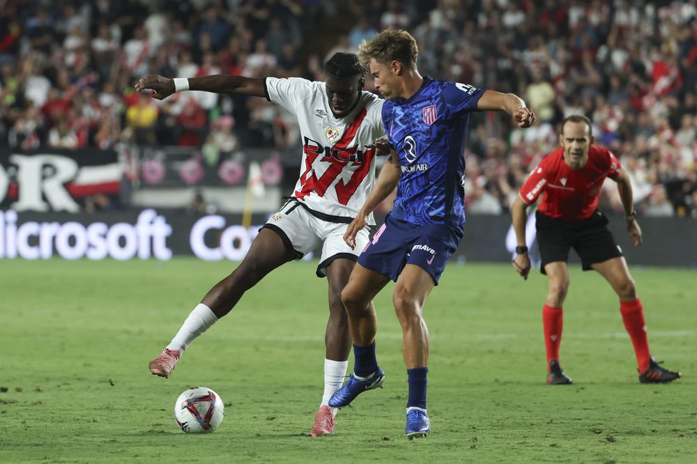 Atlético de Madrid tropieza en Vallecas.