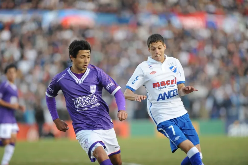 Nacional y Defensor Sprting se enfrentan el domingo en el Centenario