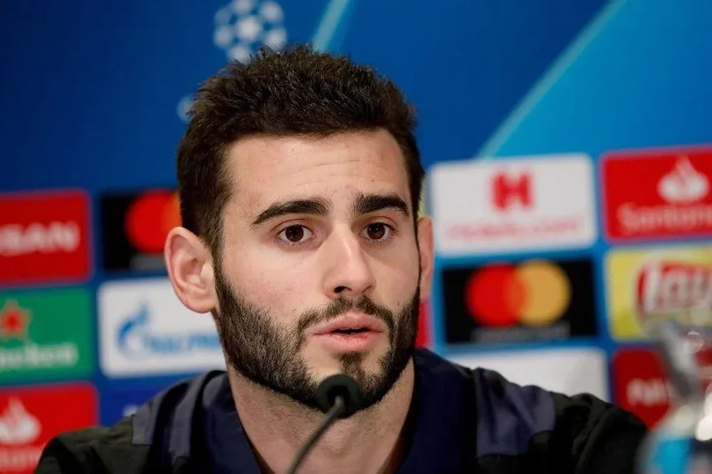 Gastón Pereiro en la conferencia previa al partido de su equipo, PSV, ante Barcelona