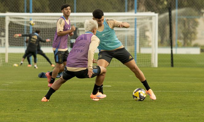 A la espera de la definición por la novela de Subiabre y River Plate, Argentina comienza el Mundial sub 20 de Chile
