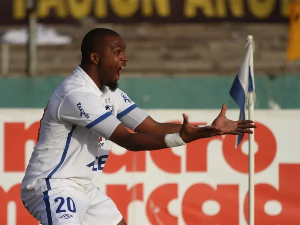 El Morro festeja su gol